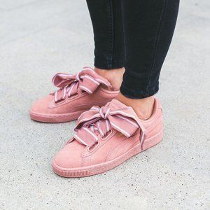 🛑SOLD🛑 PUMA Suede Heart Satin II Sneakers